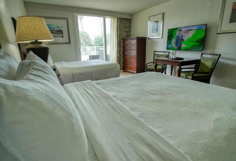 غرفة قياسية مطلّة علي حمام السباحة, Treasure Island Hotel And Marina