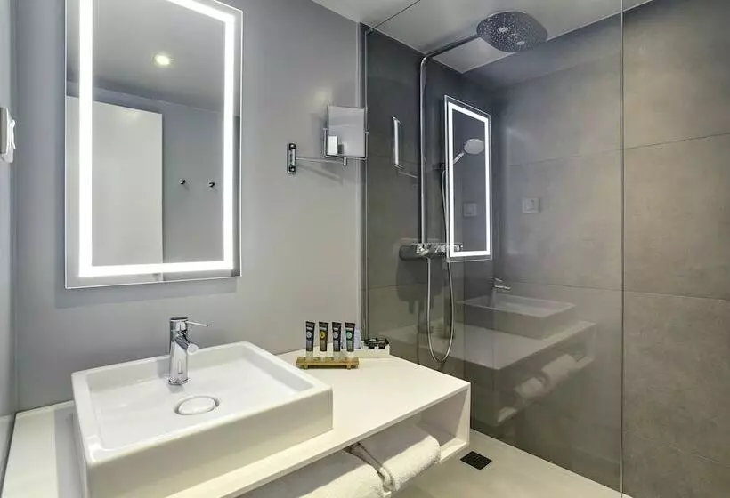 اتاق سوپریور, Novotel London Bridge