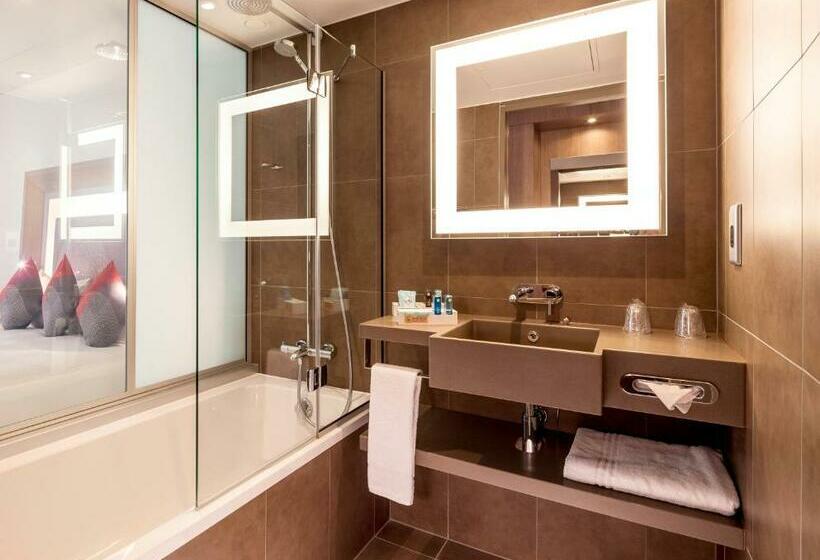 Номер Executive, Novotel London Bridge
