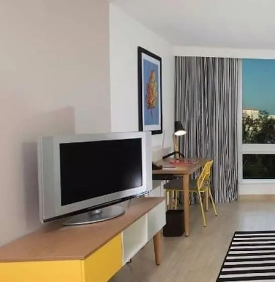 سوئیت با تخت بزرگ, Warwick Paradise Island Bahamas  All Inclusive  Adults Only