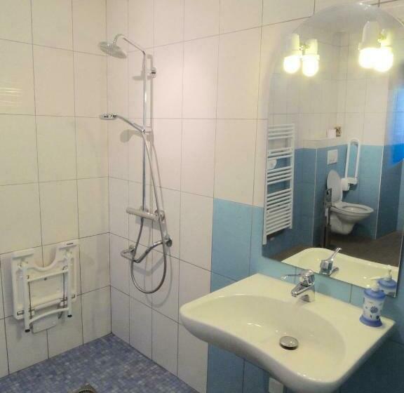 غرفة قياسية لذوى الاحتياجات الخاصة, Les Stiers