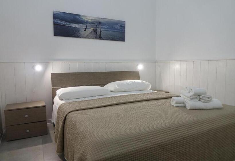 דירת חדר, Giardini Sausari Residence