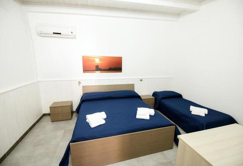 דירת חדר, Giardini Sausari Residence