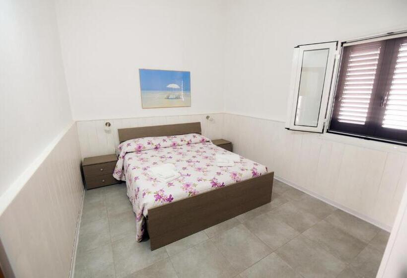 דירת חדר, Giardini Sausari Residence