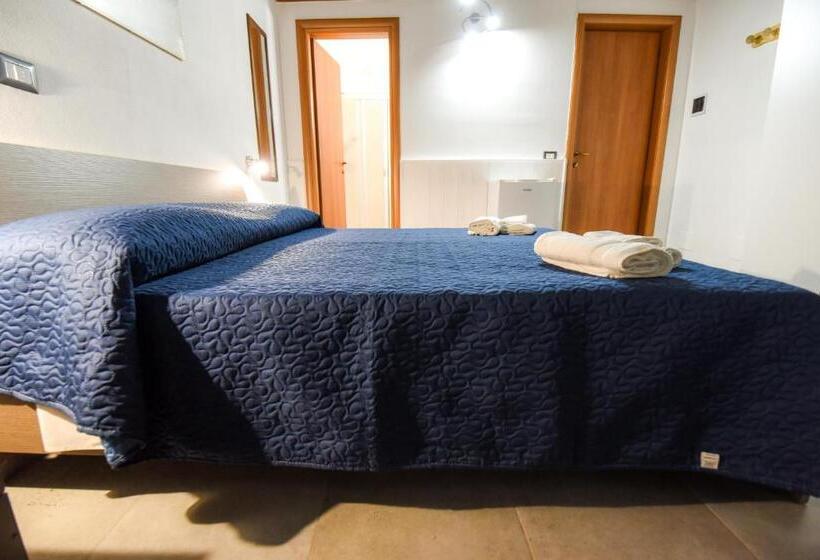 חדר סטנדרט לשלושה, Giardini Sausari Residence