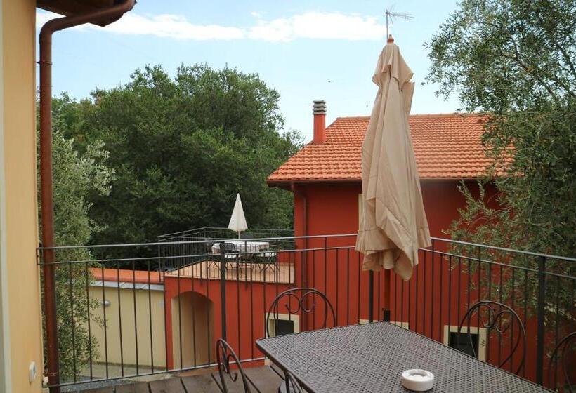 شقة غرفة واحدة مزودة بتراس, Agriturismo Ada Musso Ss