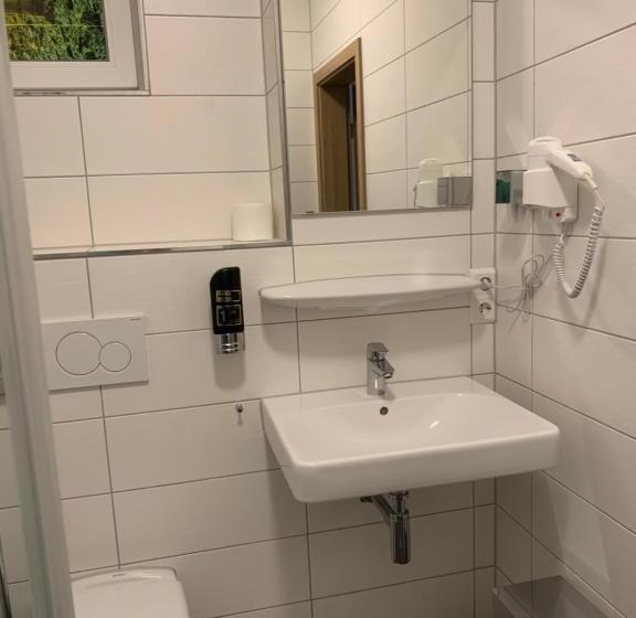 이코노미 룸, Pizzeria Da Beni