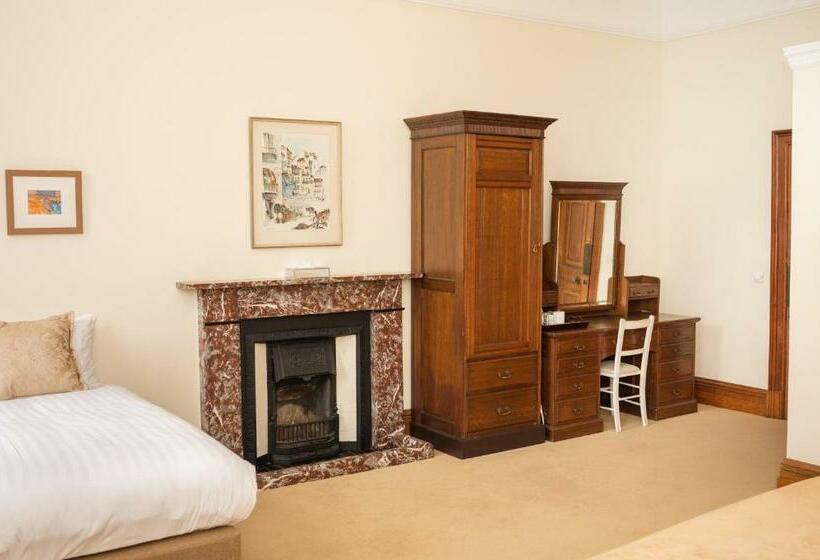 Семейный Номер, Springkell