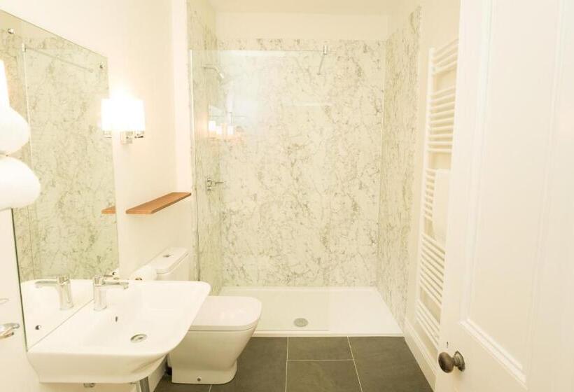 Номер Deluxe, Springkell