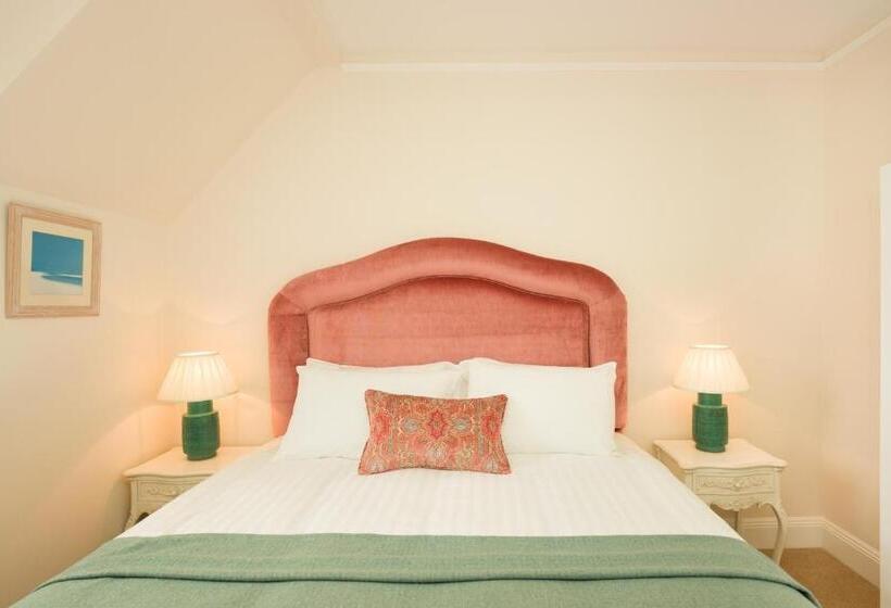 Номер Deluxe, Springkell