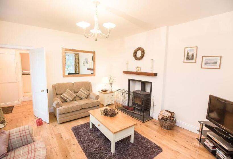 Дом 2 Спальни, Springkell