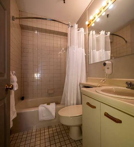 غرفة قياسية مزوَّدة بشُرفة, Sugarloaf Inn