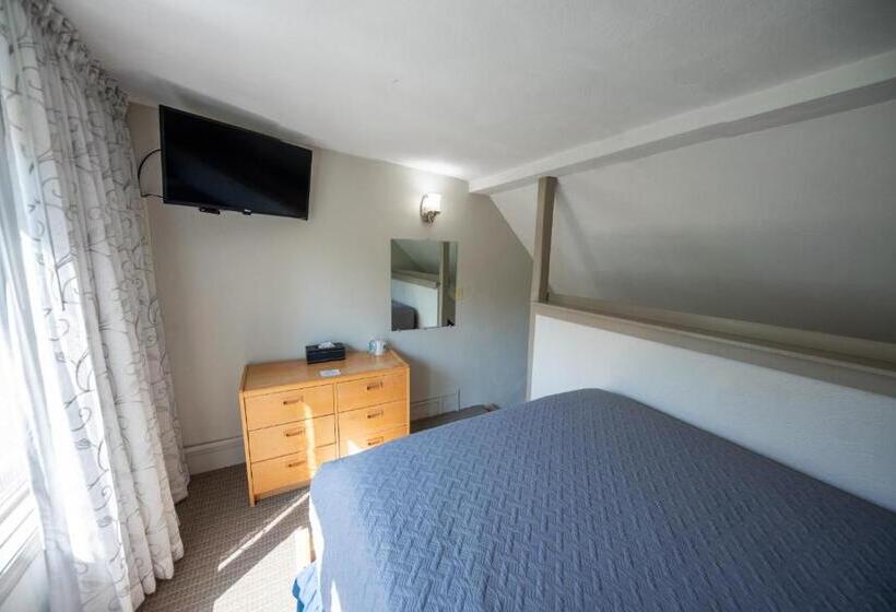 غرفة عائلية مطلّة علي الجبل, Sugarloaf Inn