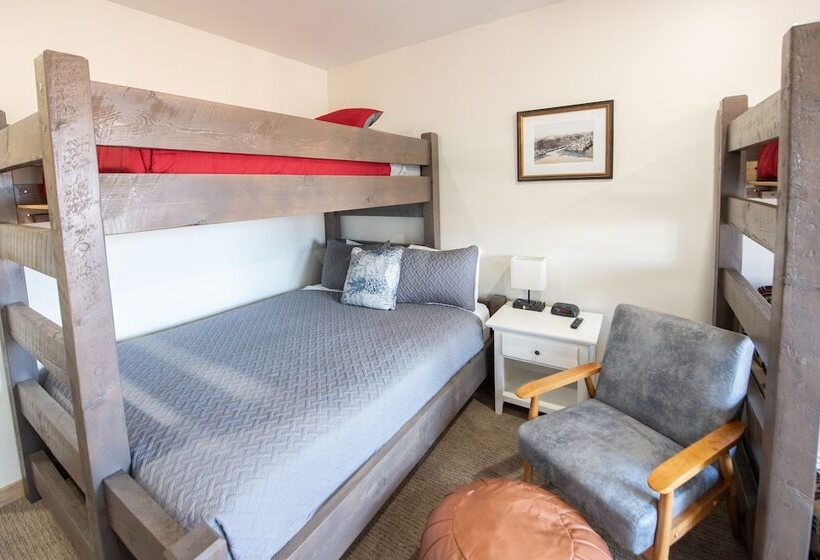 غرفة عائلية, Sugarloaf Inn