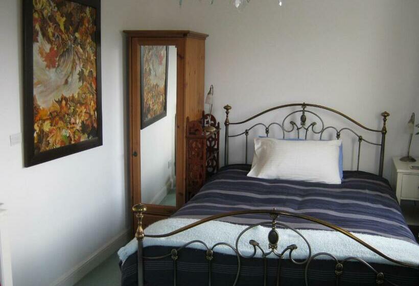 Номер Deluxe Вид на Море, No 1 Broughton Bed & Breakfast