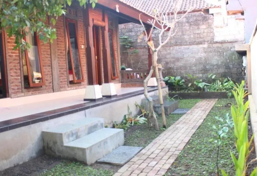 バルコニー付きデラックスルーム, Ary House Ubud