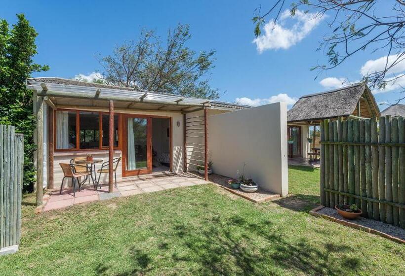 コンフォートトリプルルーム, Happy Jackal