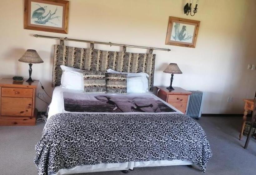 デラックスルーム, Happy Jackal