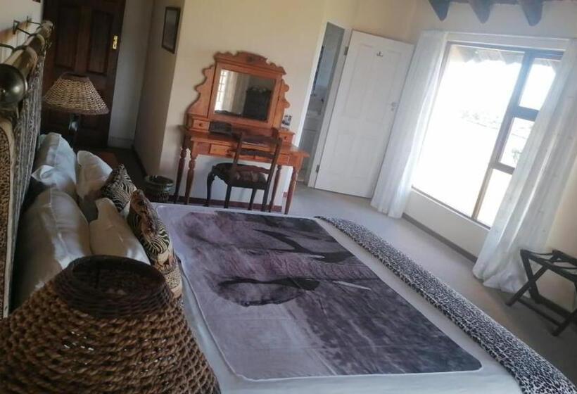 デラックスルーム, Happy Jackal