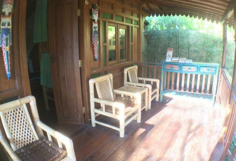 בונגלו סטנדרט עם נוף לגינה, Green Paddy Hostel & Villa