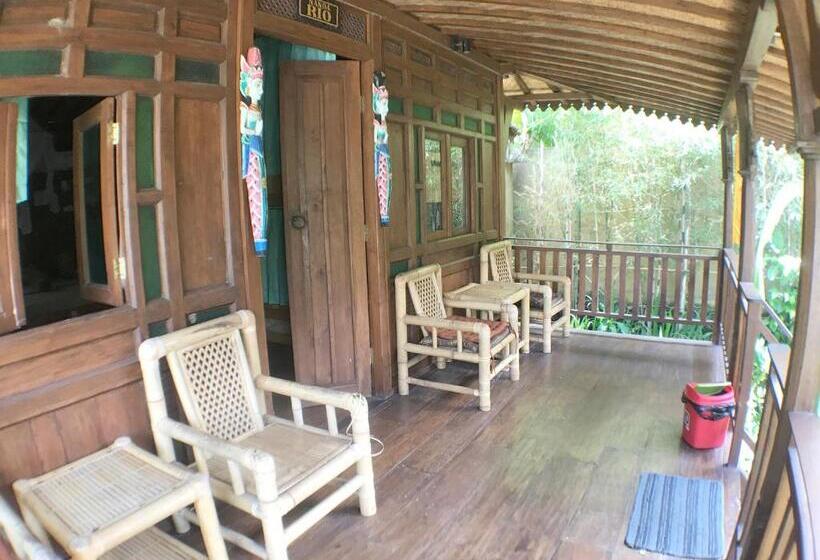 בונגלו סטנדרט עם נוף לגינה, Green Paddy Hostel & Villa