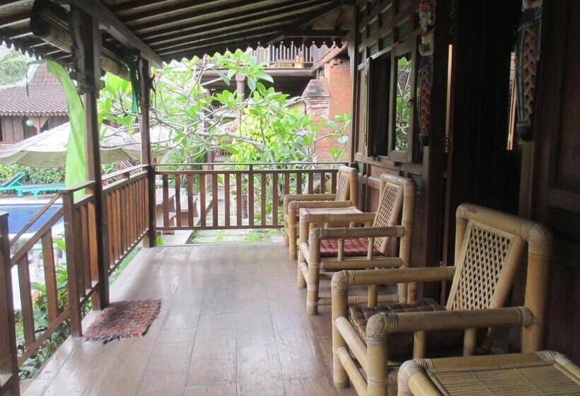 Бунгало Стандарт Вид на Сад, Green Paddy Hostel & Villa