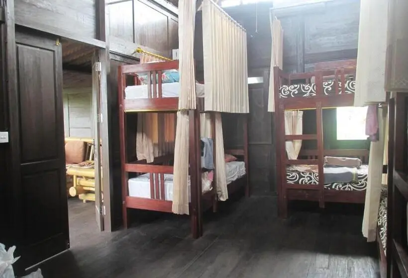 ルームシェアのワンベッド, Green Paddy Hostel & Villa