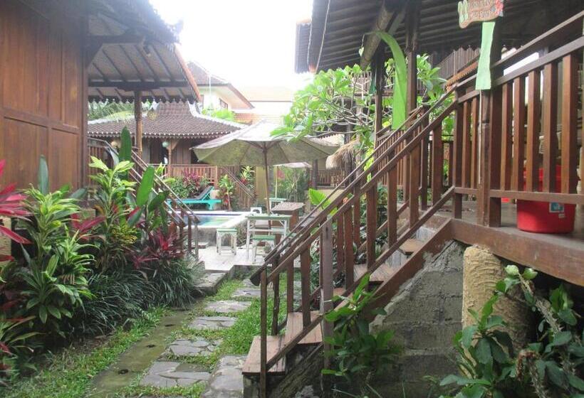 בונגלו סטנדרט עם נוף לגינה, Green Paddy Hostel & Villa