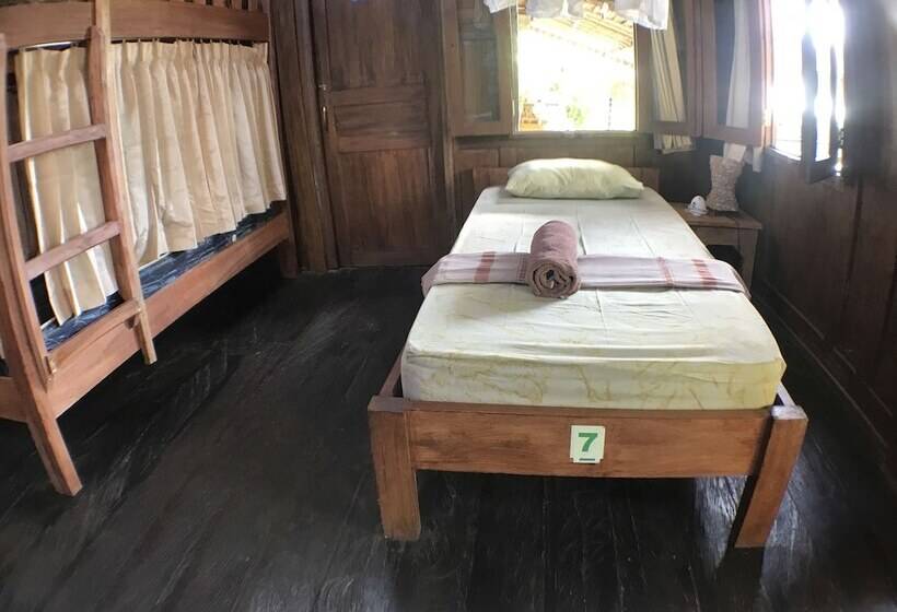 Кровать в Общей Комнате, Green Paddy Hostel & Villa
