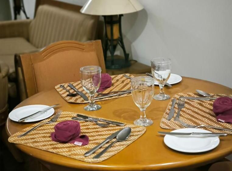 סטודיו סטנדרט, מיטה זוגית, Kresna