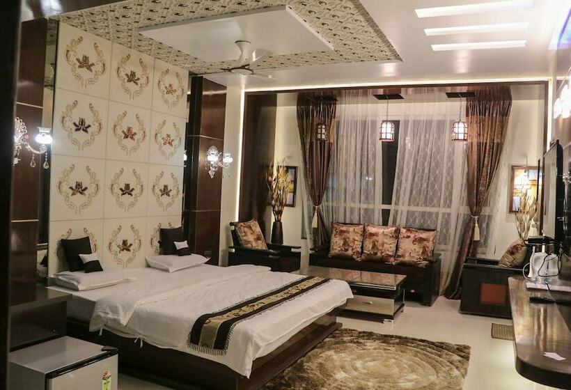 Pokój Executive, Rajahamsa