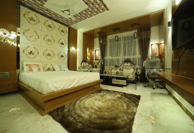 Pokój Executive, Rajahamsa