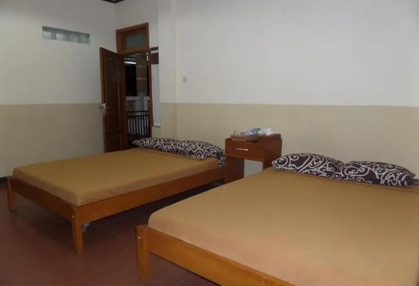 スタンダード4人部屋, Kahyuna Guesthouse