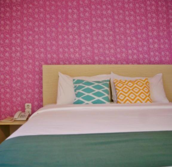 חדר סופריור, Leos