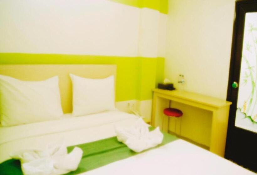 חדר סטנדרט, Leos