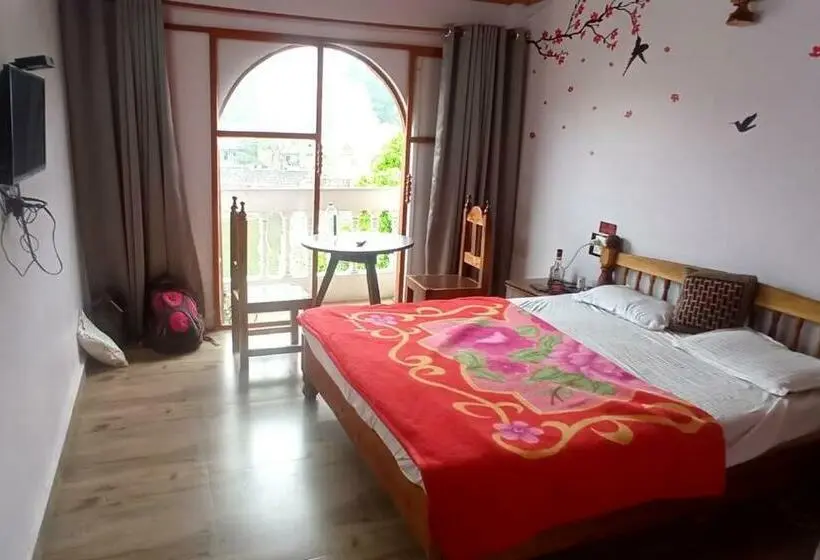 バルコニー付きデラックスルーム, Magadh ,in Fort Panhala