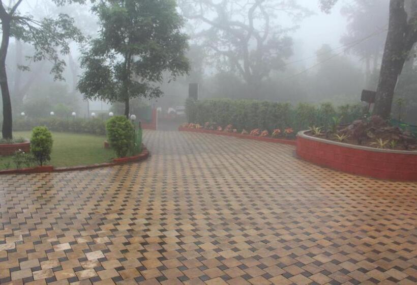 Deluxe Rum, Serenity Resort Panhala