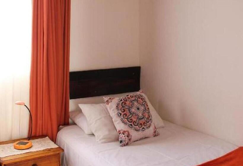 חדר אקונומי, Geluksdam Guest House