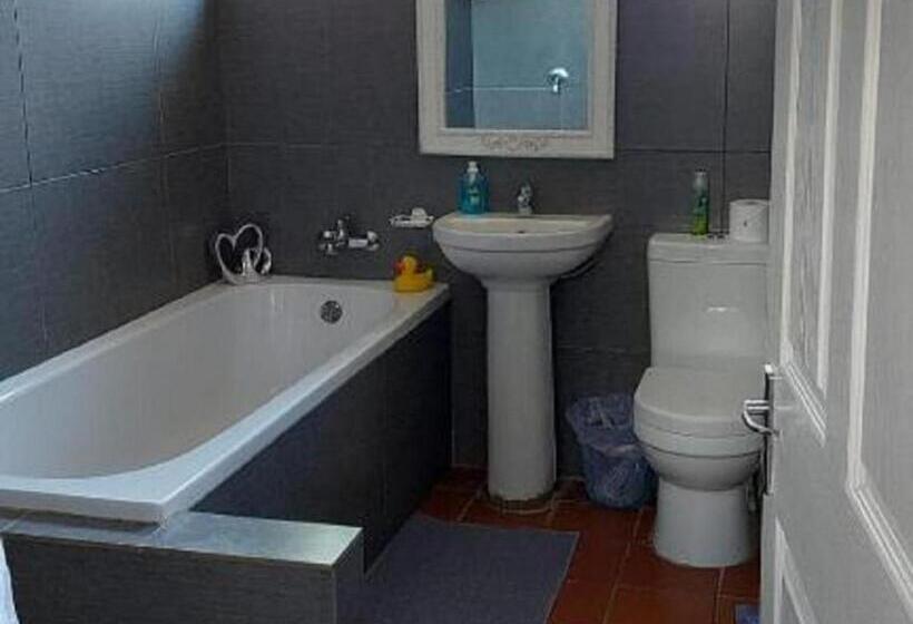 スタンダードインサイドビュールーム, Geluksdam Guest House