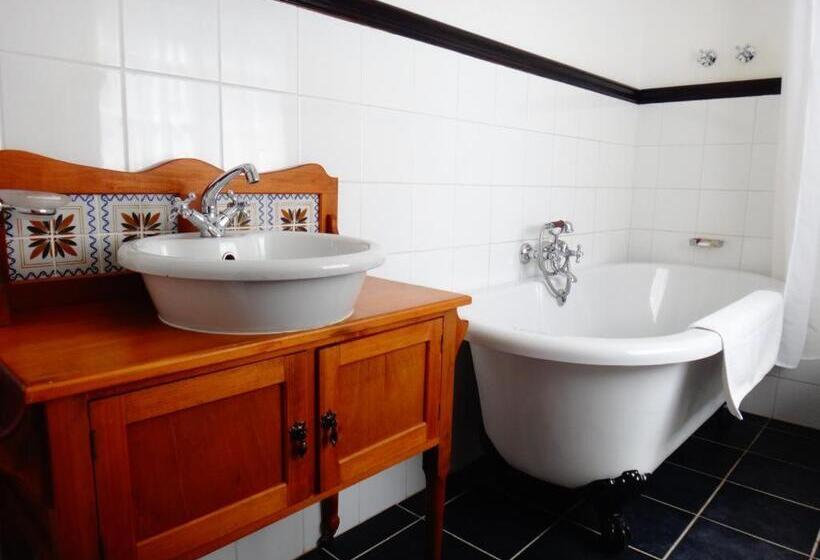 חדר סטנדרט, The Historic Pig And Whistle Inn