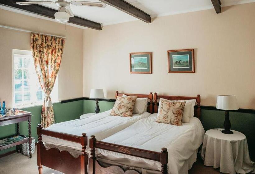 חדר סטנדרט, The Historic Pig And Whistle Inn