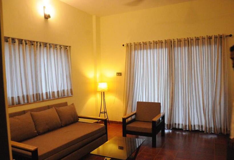 جناح سوبيريور, Forest Escapes Koyna