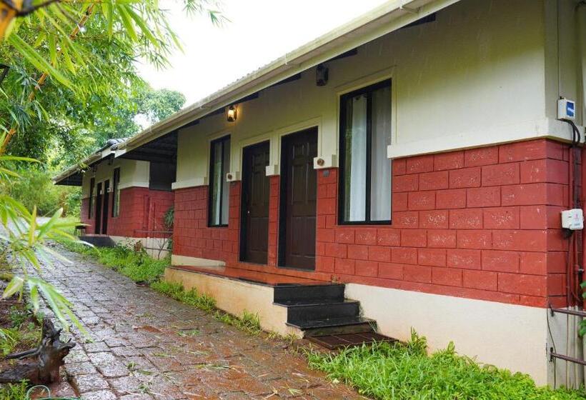 غرفة ديلوكس مزودة بشرفة, Forest Escapes Koyna