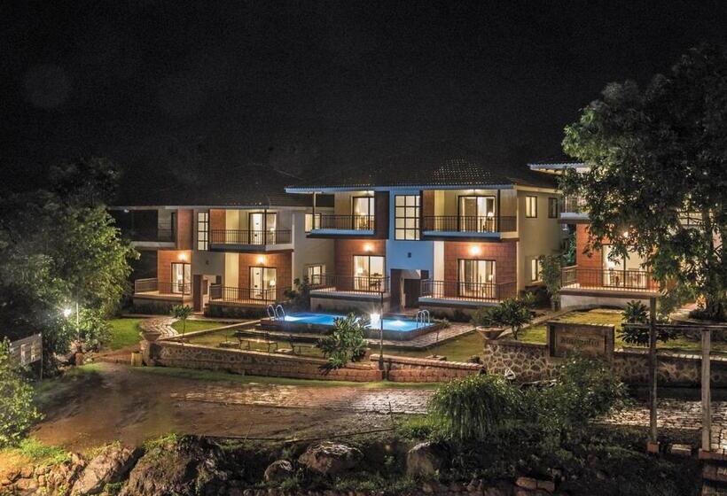 جناح سوبيريور, Forest Escapes Koyna