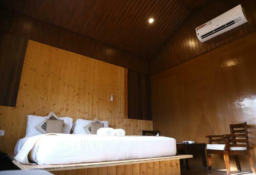 デラックスルーム, Skywood Resort Shoghi