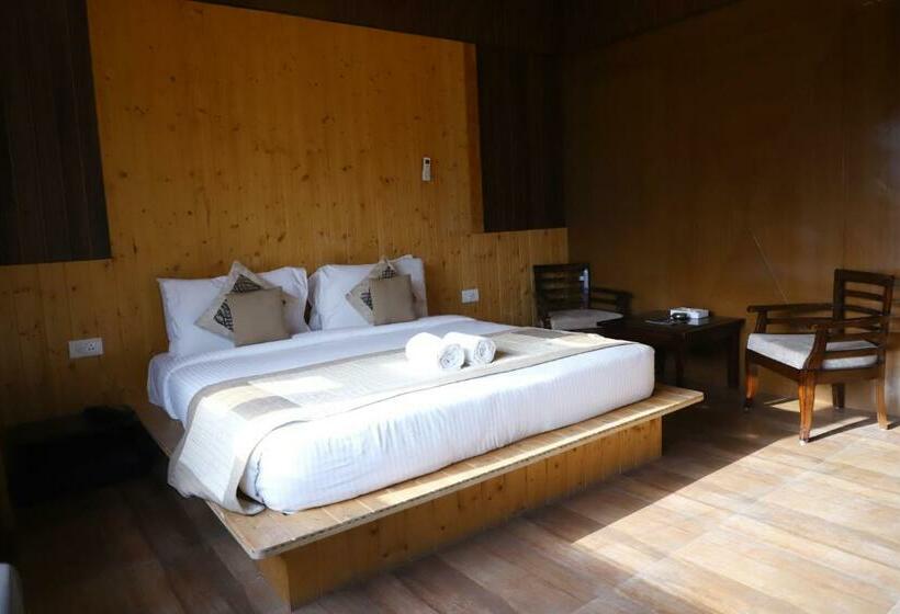 デラックスルーム, Skywood Resort Shoghi