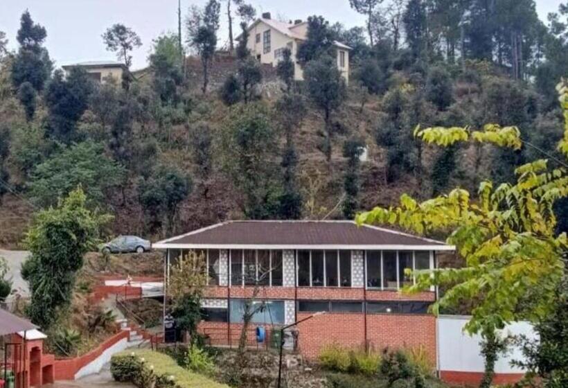 디럭스 룸, Skywood Resort Shoghi