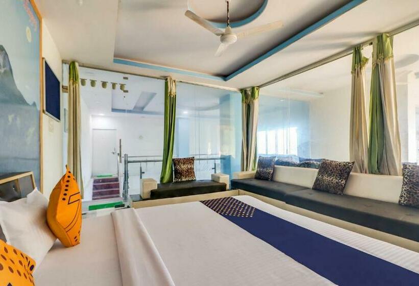 غرفة كلاسيكية ثلاثية, Spot On Hotel Lake City