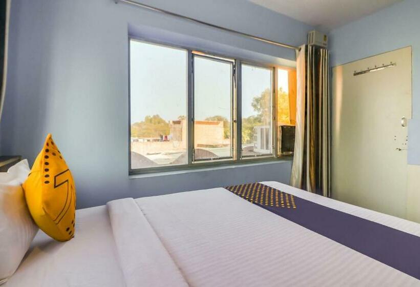 غرفة كلاسيكية ثلاثية, Spot On Hotel Lake City