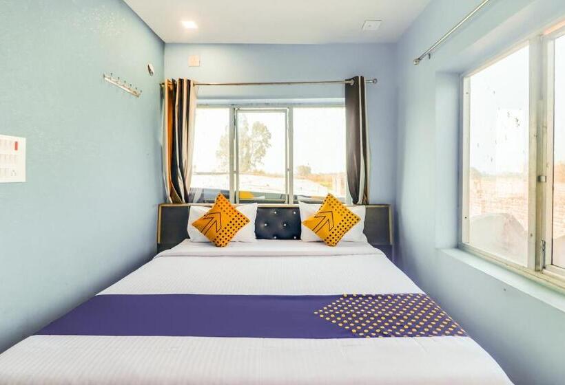 غرفة كلاسيكية ثلاثية, Spot On Hotel Lake City